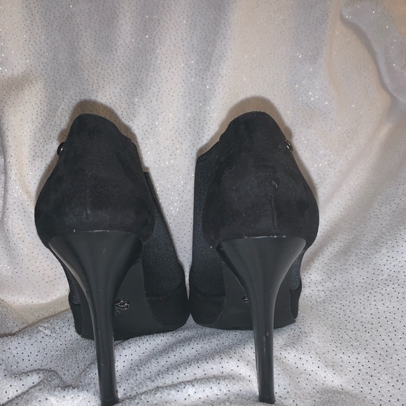 Vera Wang size 6 stiletto bootie - Picture 5 of 6